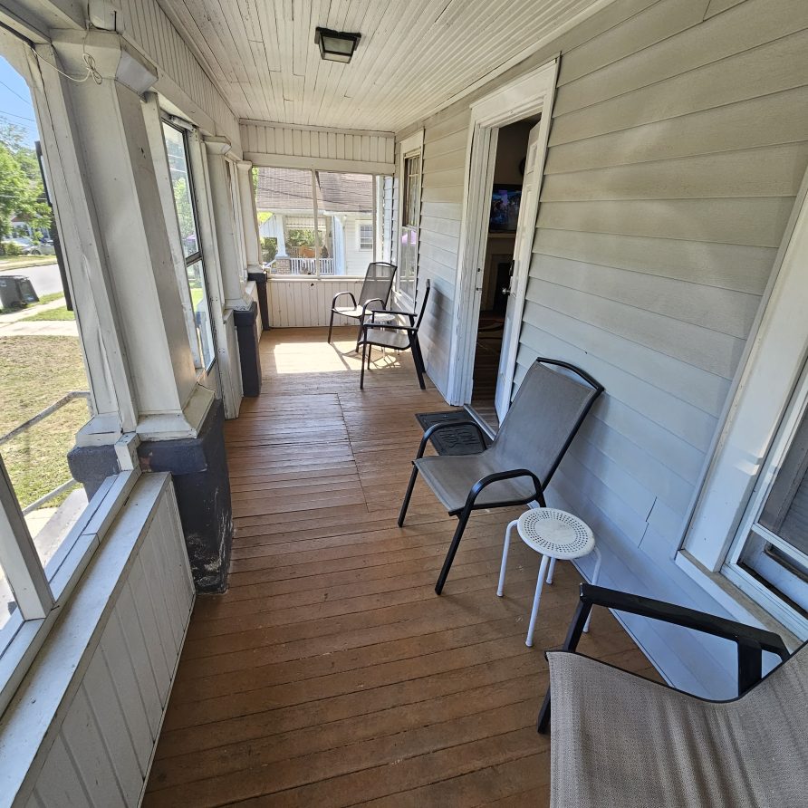 Greensboro Bungalow House – Front Porch